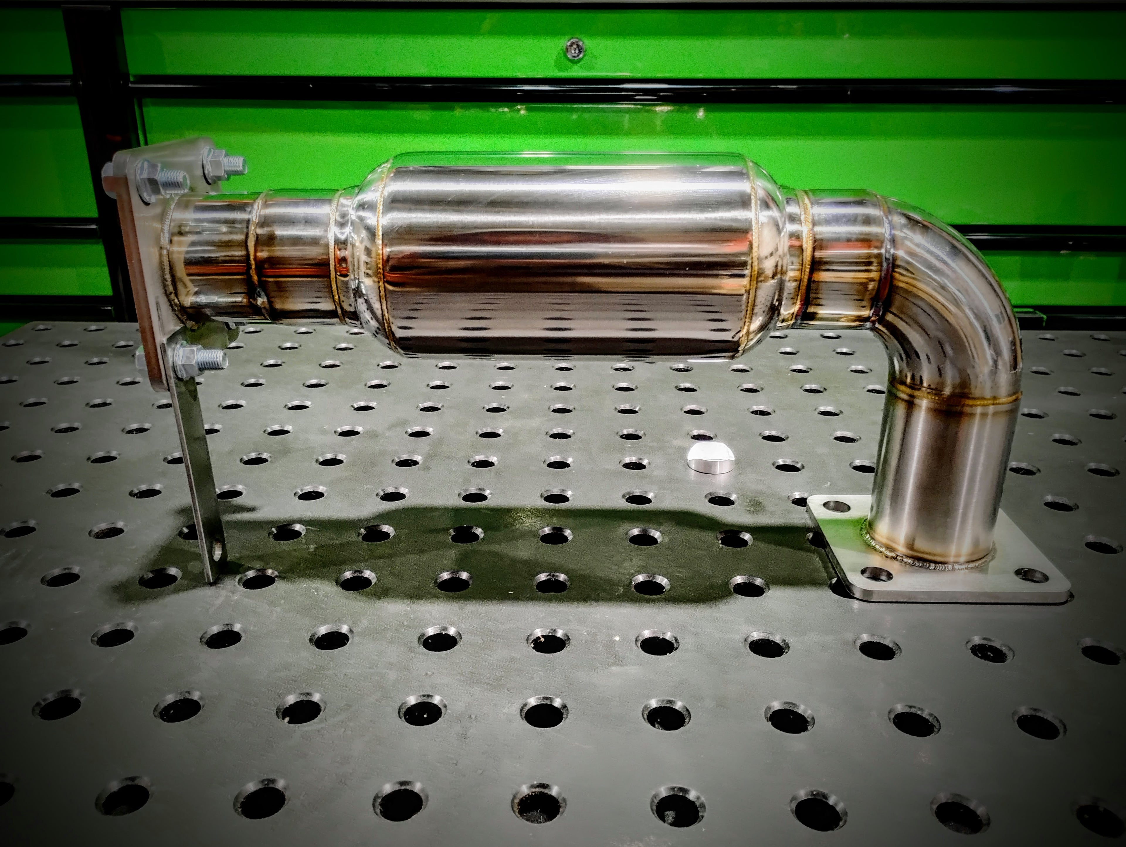 Deere 333E  Series Exhaust