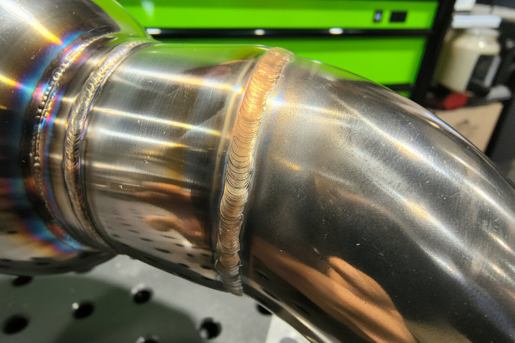 Deere 331/333G Exhaust